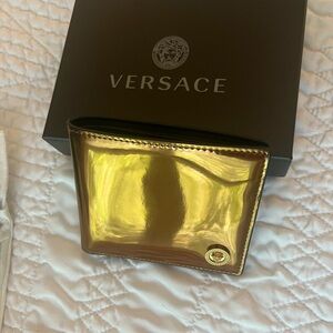 Versace Shiny Gold Card Holder